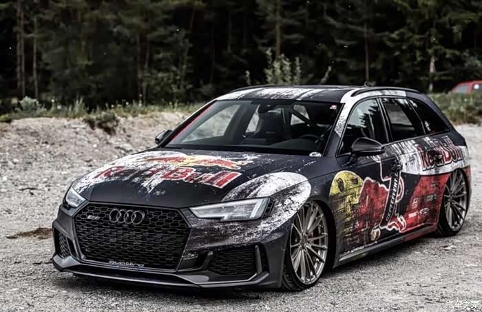 红牛涂装奥迪rs4 avant.