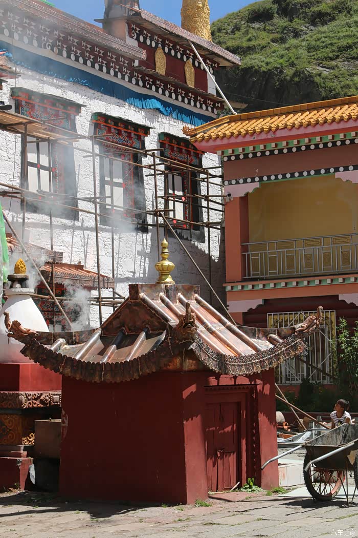 四川甘孜藏族自治州塔公寺