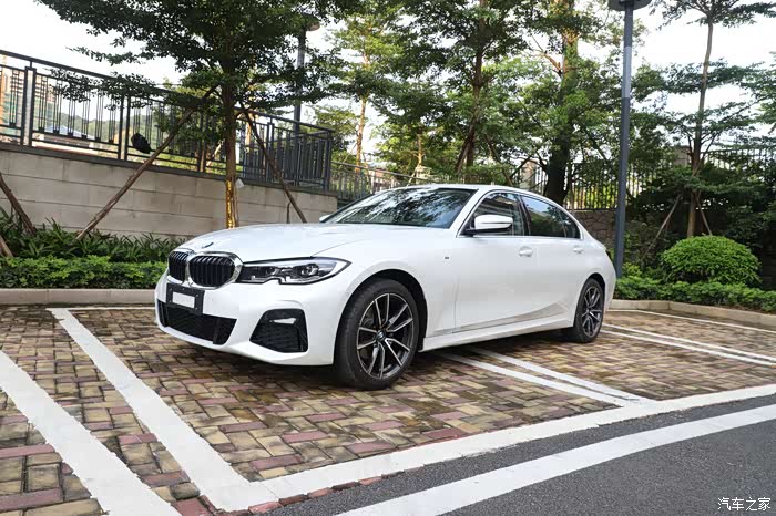 已提全新宝马3系325lim运动套装
