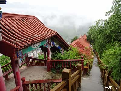 佛坪东山公园观景廊