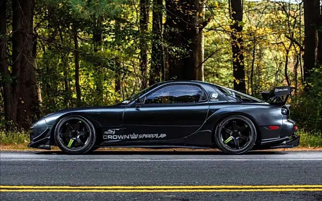 马自达rx-7 是世界上唯一一款搭载转子引擎的量产车.