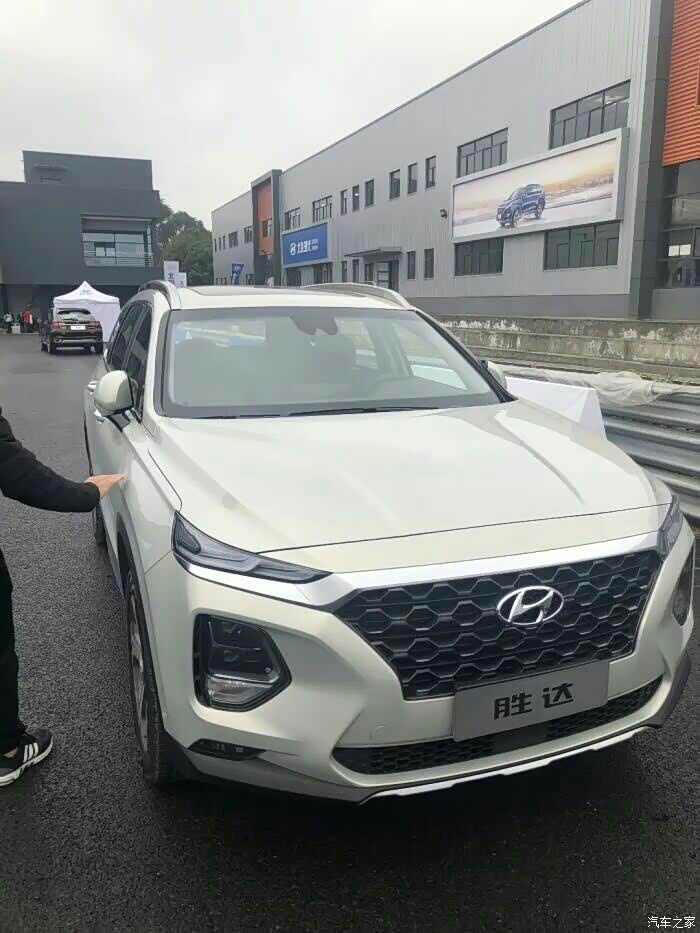 第四代胜达颜色选择