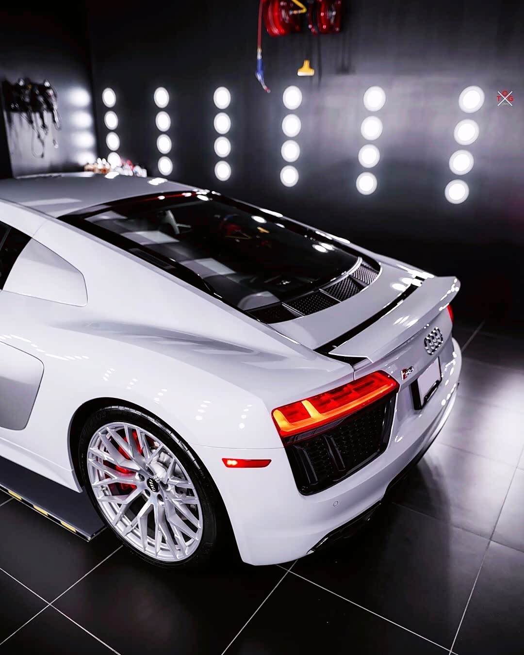 【图】audi r8,v10中置引擎双座超级跑车_奥迪r8论坛_汽车之家论坛