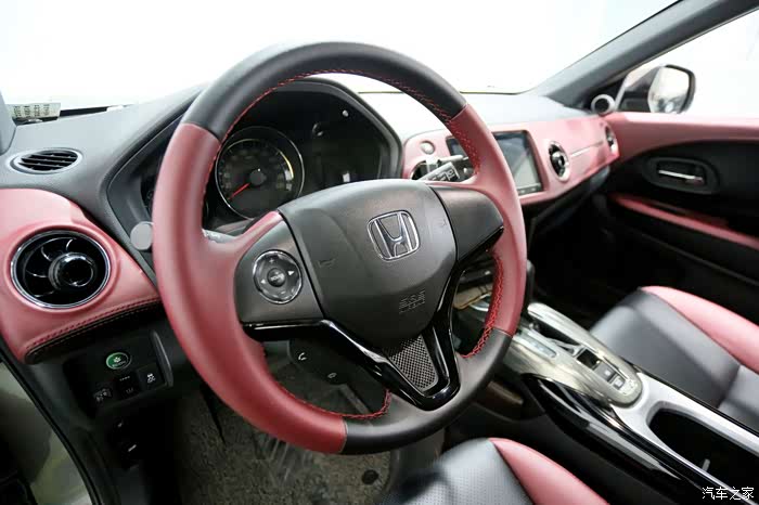 xrv仪表台门板改红黑内饰座椅包皮质