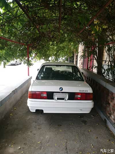 宝马老三系!e30