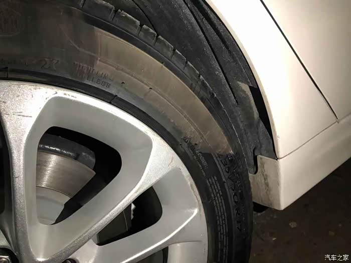 【米其林工程师在线】为什么说轮胎胎侧是"最脆弱"的部位?