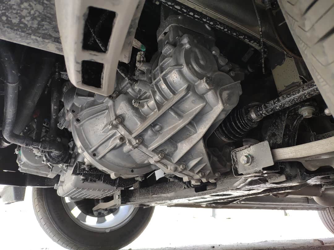 这个爱信6mt变速箱放油螺丝和加油螺丝吗