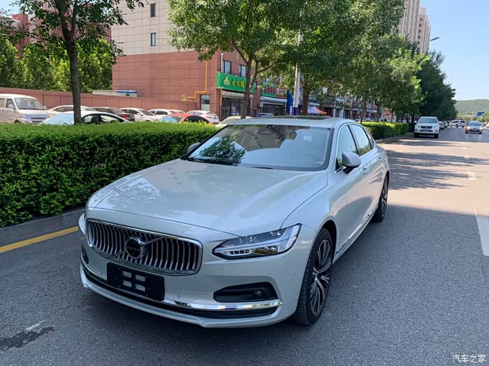 沃尔沃s90白桦银米内提车提车