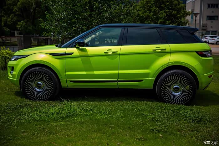 【图】前方高能改色之————这台路虎极光骚的睁不开眼_揽胜极光