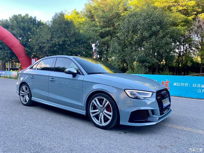 17改款奥迪s3改色