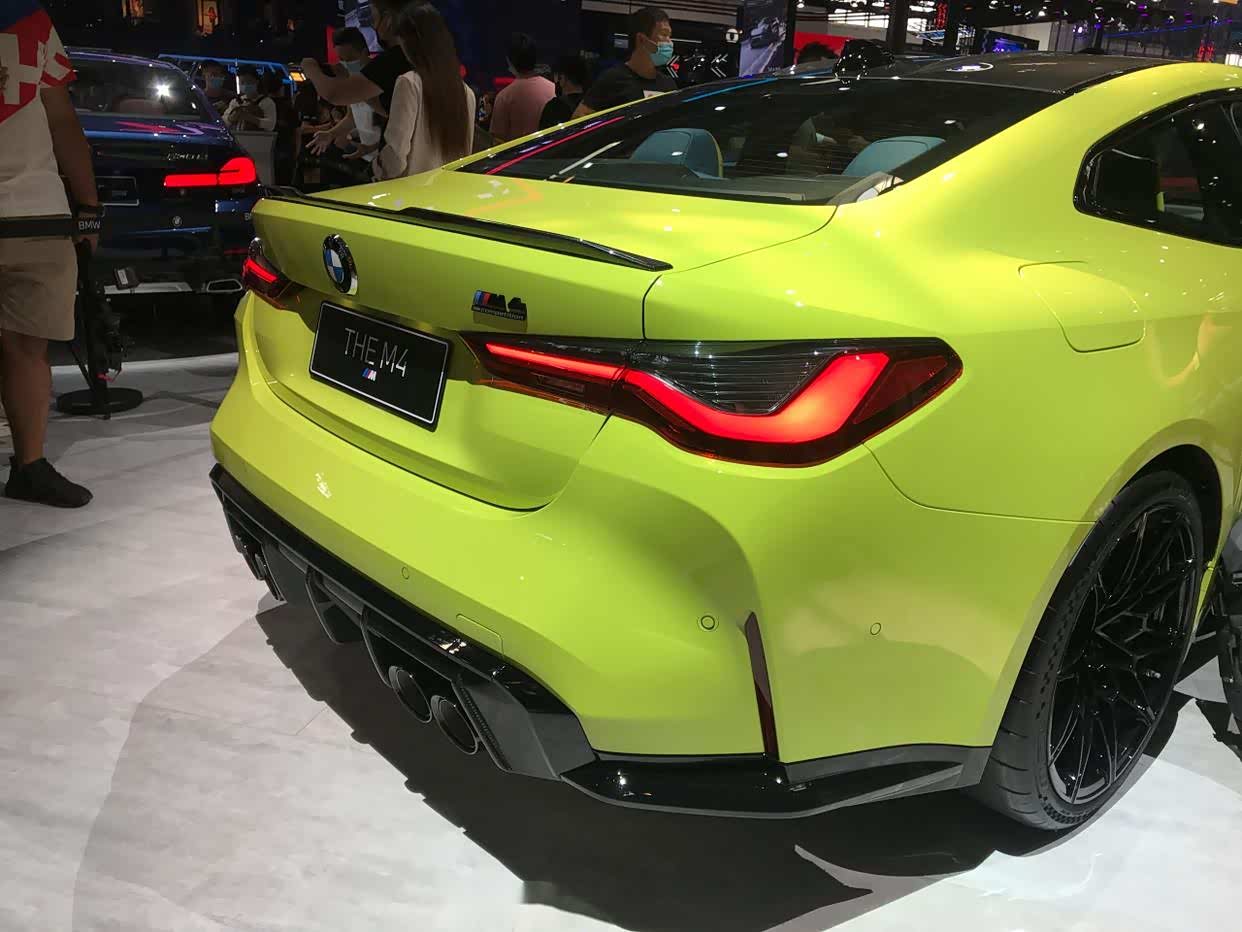 2020北京车展全新一代宝马m4,圣保罗黄车漆!