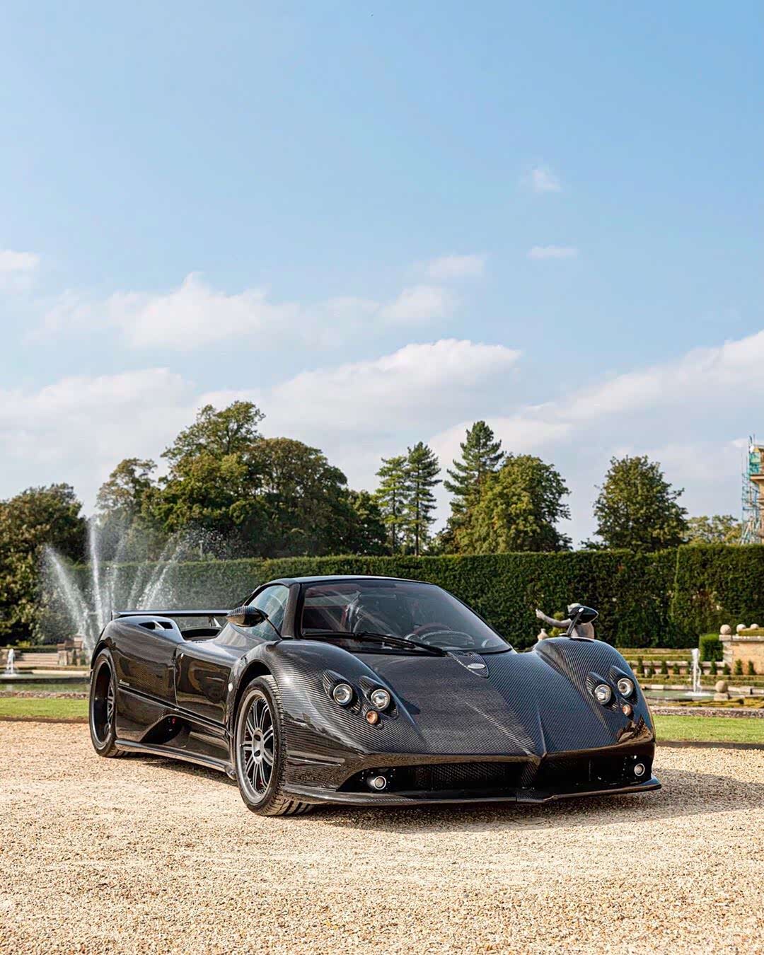 pagani zonda f roadster ,全碳!