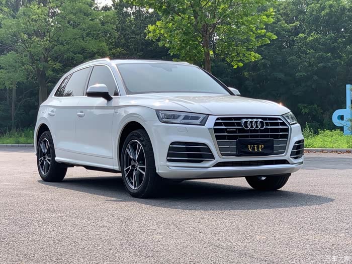 出手2021年时尚型奥迪q5l一台