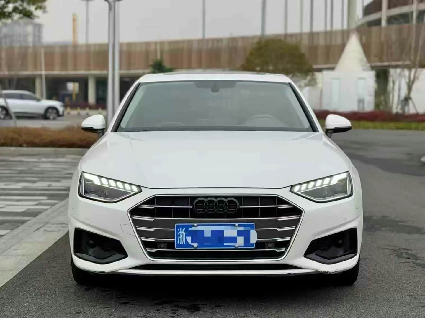 2021年奥迪a4l 40tfsi时尚致雅型,高配 实跑 8