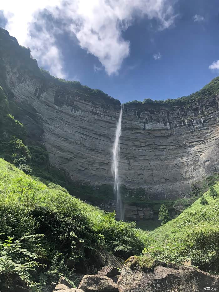 风吹岭基地露营马尿水瀑布观景耍水越野人畅享五一