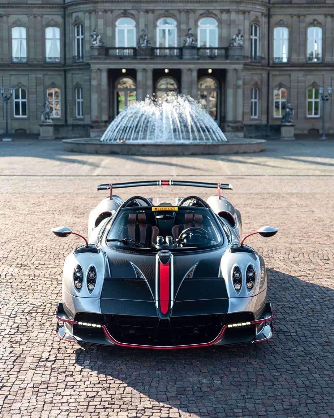 限量40台的帕加尼 huayra roadster bc