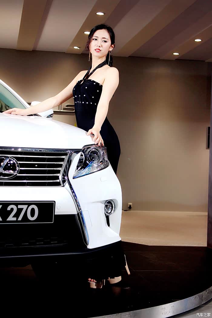 香车美女领未见探非凡雷克萨斯rx270车模