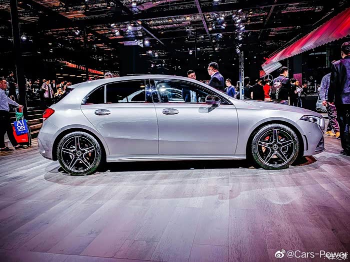 进口a220两厢呢有提的没有去看的没