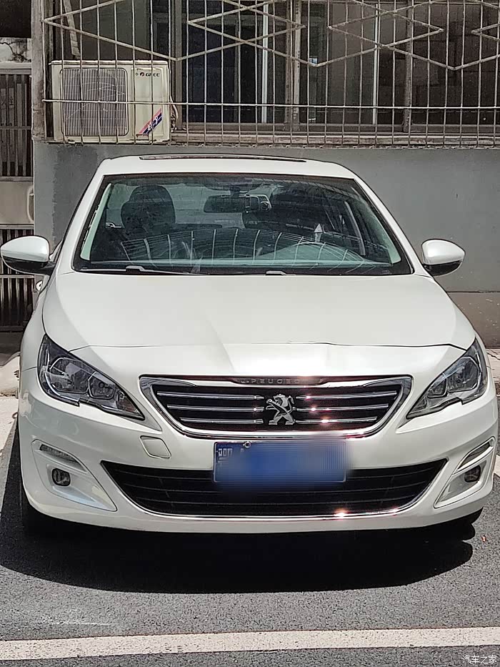 低价出2016年标致40812t自动豪华版