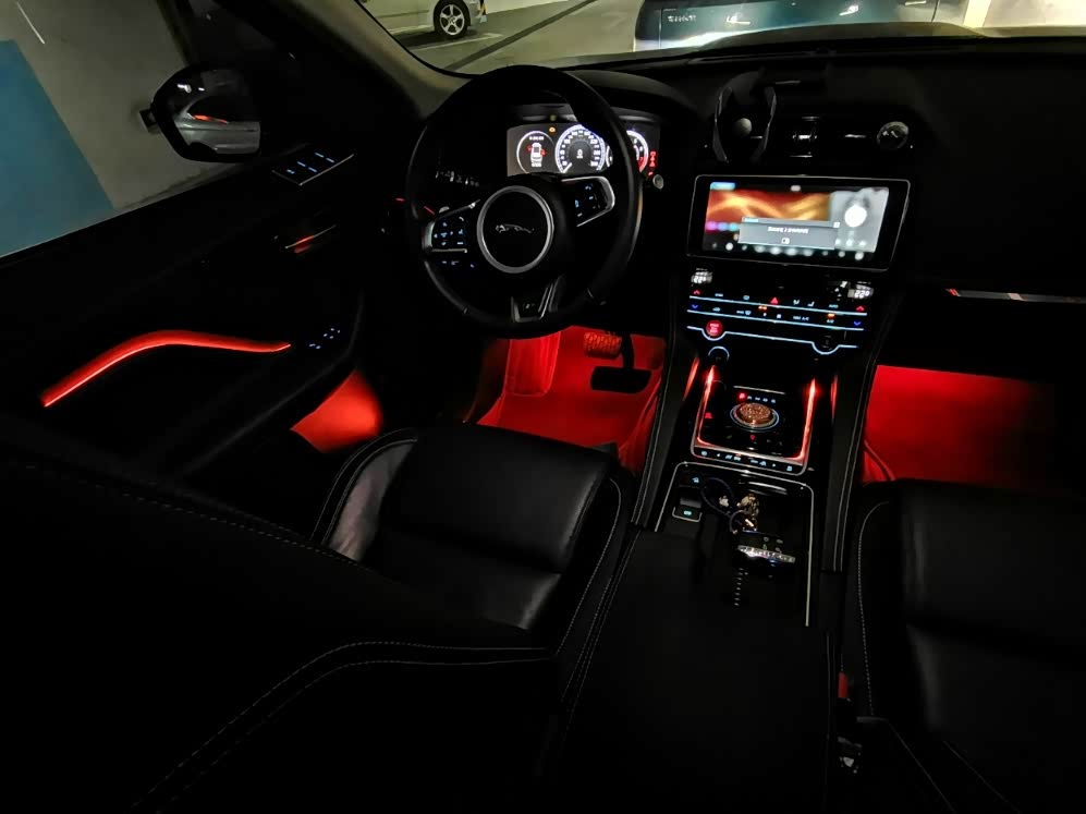 深圳15000公里蓝色小豹改十色氛围灯