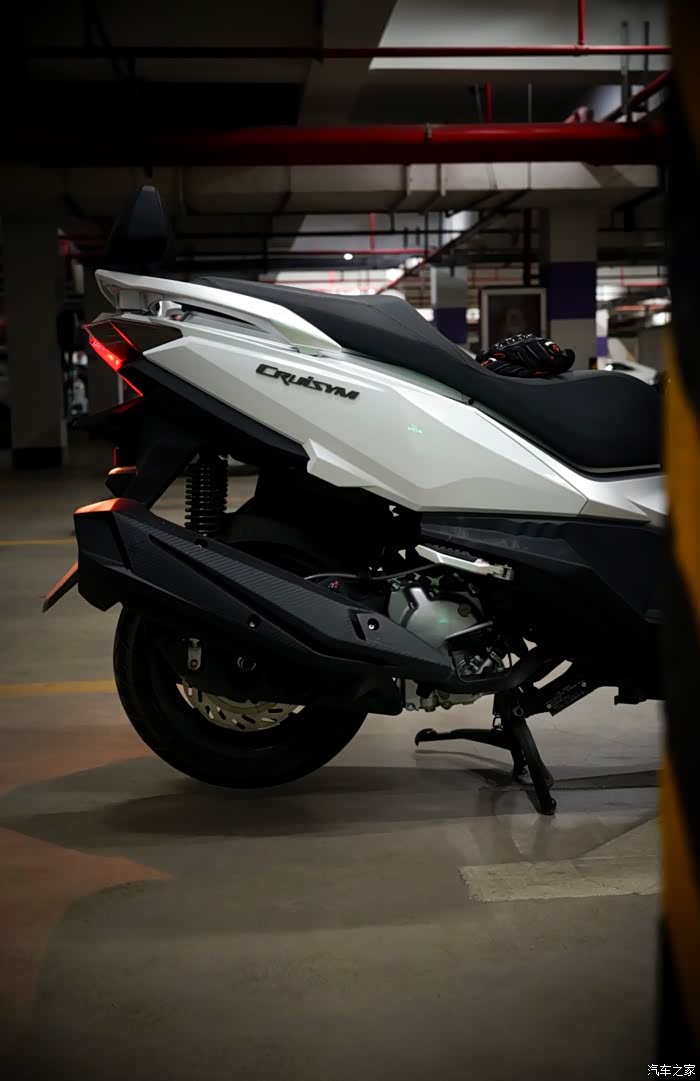 一个月等待,gsx250r换巡弋300,妥妥的舒适