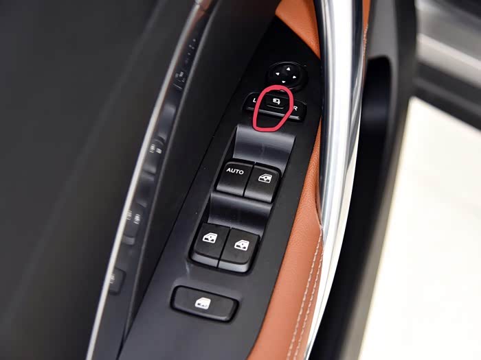 高配版510如何关闭锁车自动折叠后视镜