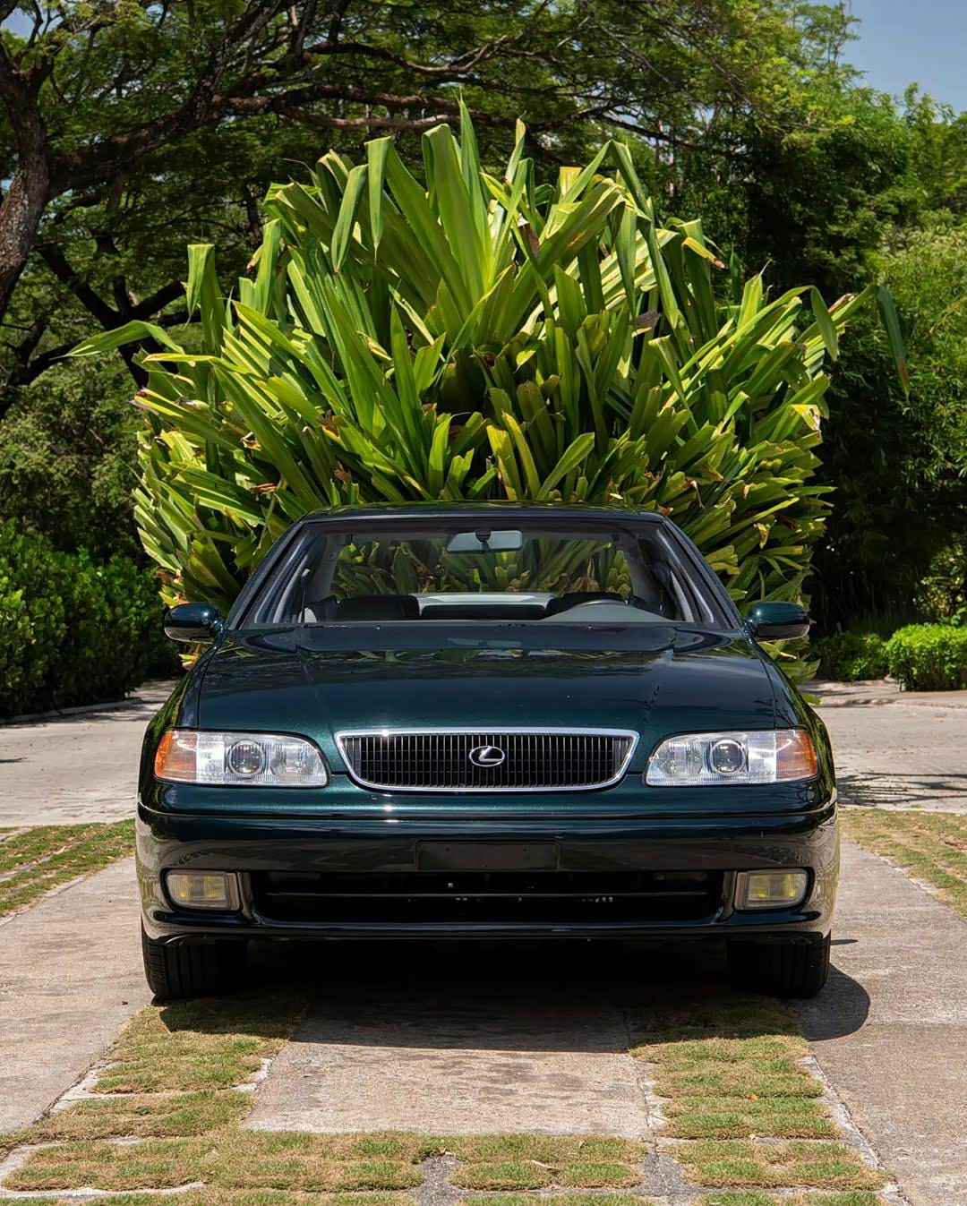 1993年雷克萨斯gs300,满足了豪华感,外观低调一些