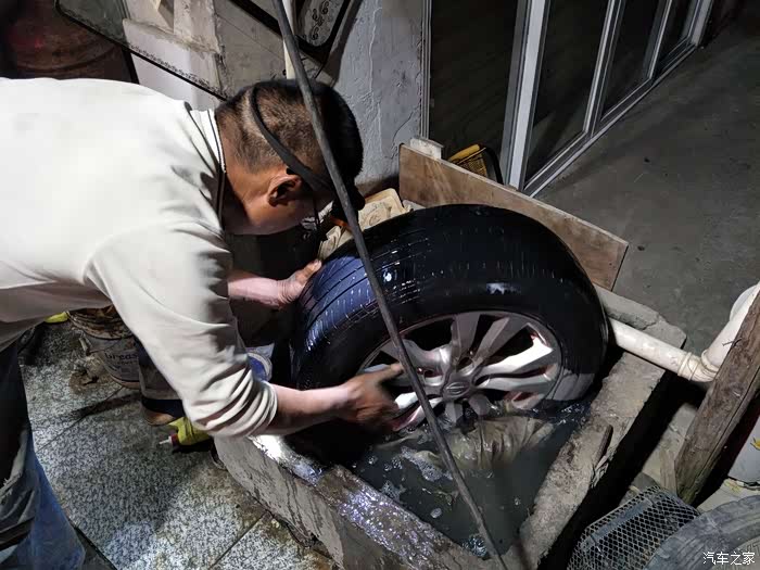 假期补胎记之晚上补胎