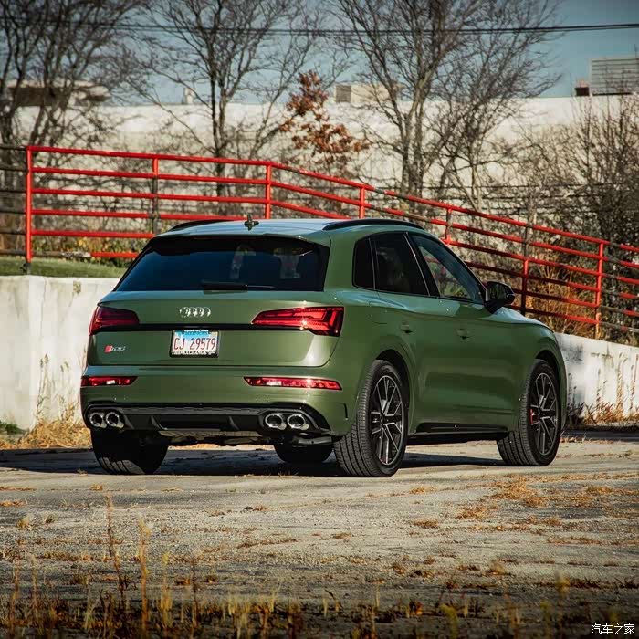 【图】奥迪sq5,喜欢这个耀夜绿吗_abt 高尔夫论坛_汽车之家论坛
