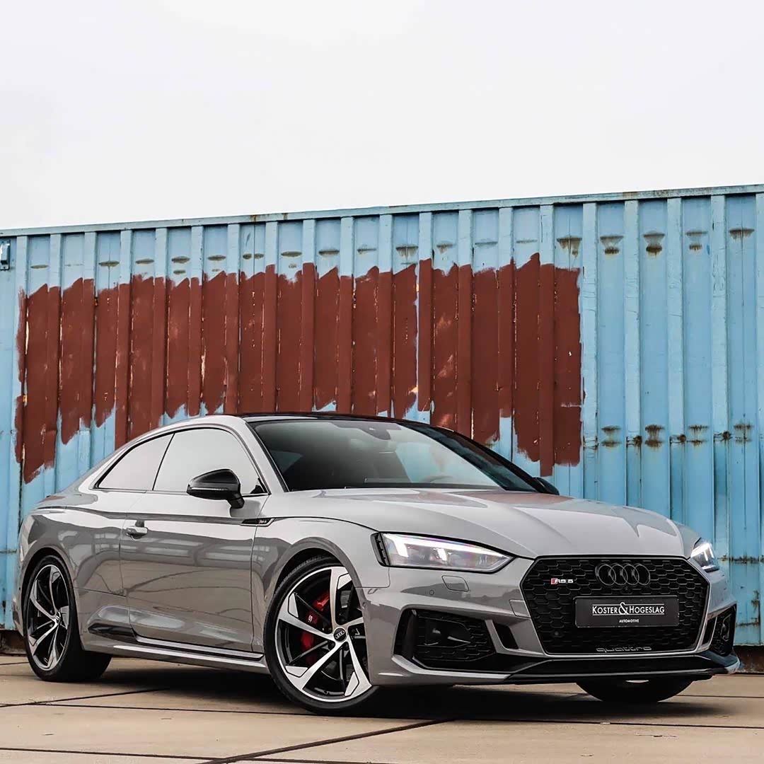 奥迪rs5 coupe 纳多灰车 漆
