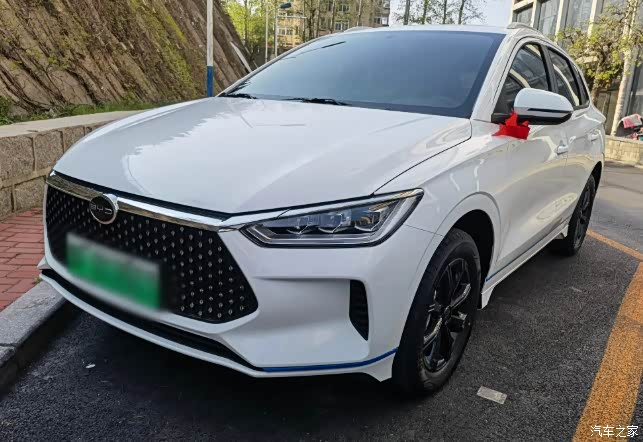 10万级家用纯电动车全能之选2021款比亚迪e2