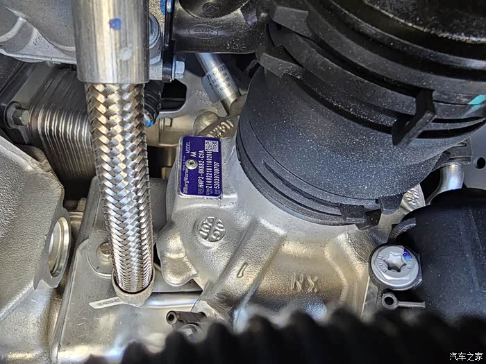 说点不一样的小豹子提车作业2 发动机舱