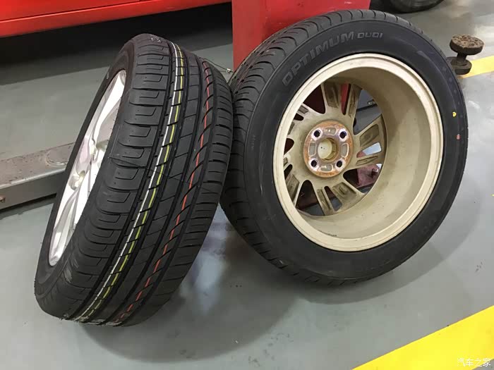 小黄4年半58万公里更换195东风du01轮胎