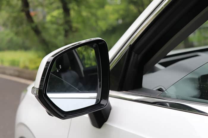 不一样的七夕,开第三代哈弗h6陪伴小孩参加自然课堂