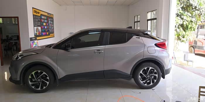 银奕泽有改黑顶的吗