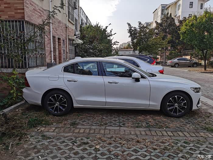 【图】就这样锁定心仪的你:2021款s60_沃尔沃s60论坛_汽车之家论坛