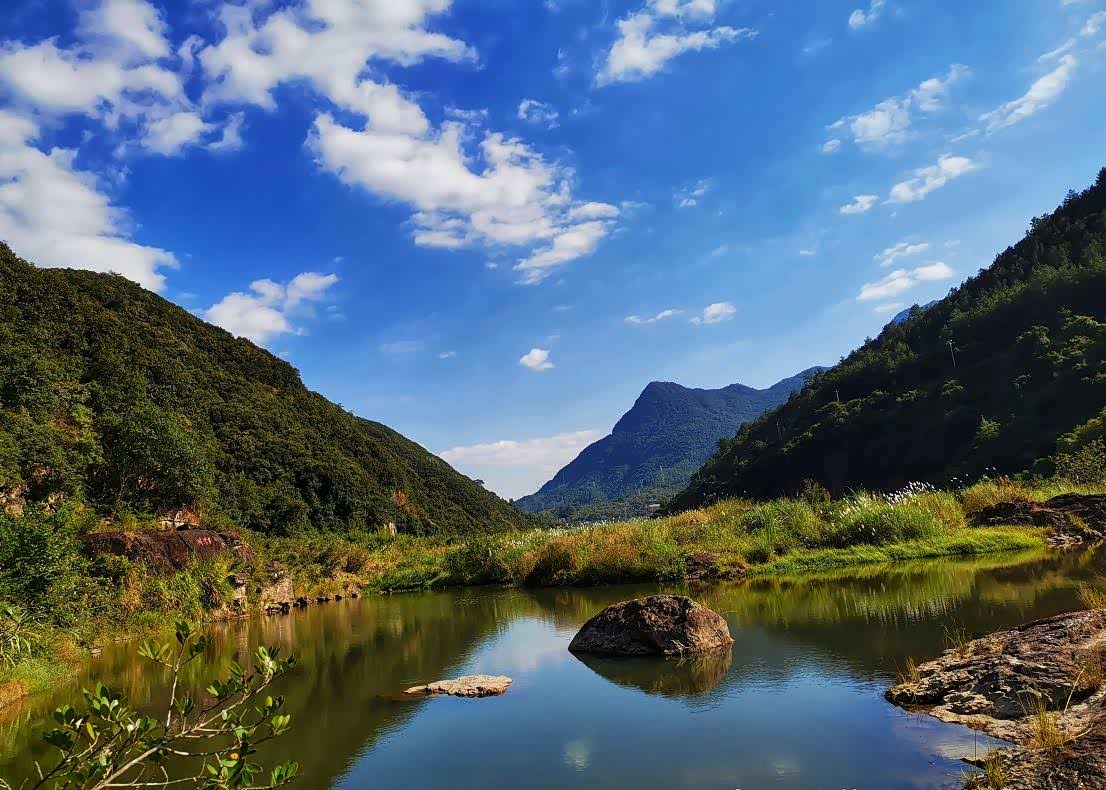 福建全景罕见的天坑奇观福州永泰百漈沟景区