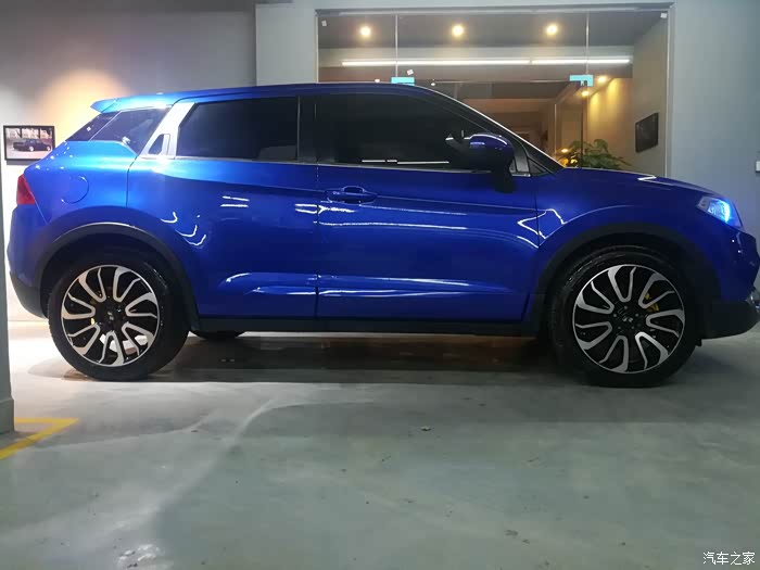 【图】全车改色 19寸大轮子 极光运动侧包围 屁股_中华v3论坛_汽车之