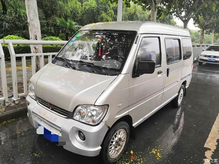 自己家用面包车,实心卖