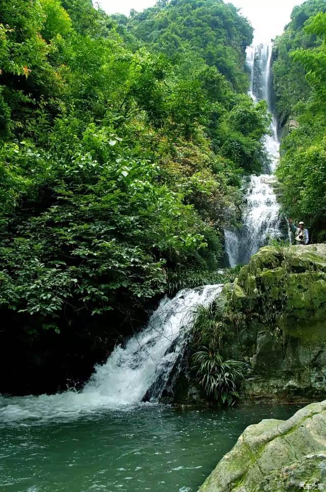 愉悦的周末饭后散步发现家乡的美