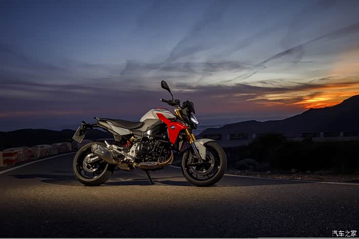 bmwf900r动感进取直观
