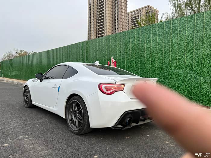 【图】出13年自动档86白色_丰田86论坛_汽车之家论坛