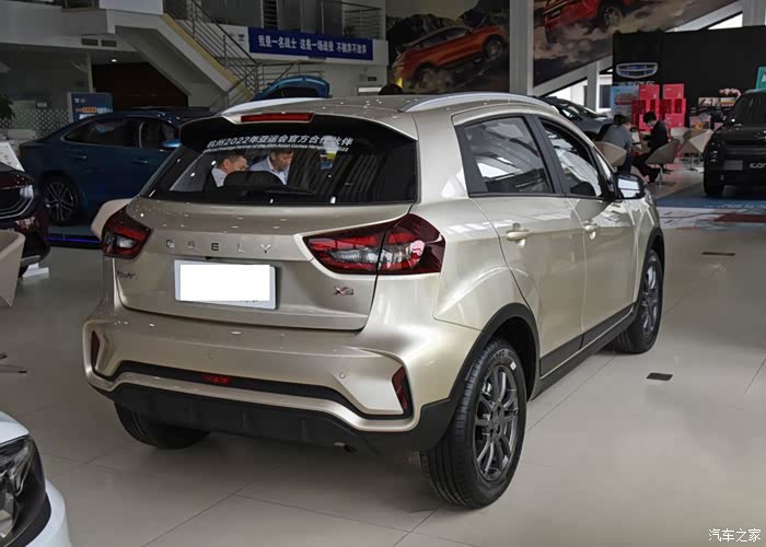 良好的外观价格极低的自动挡耐用suv实拍远景x3