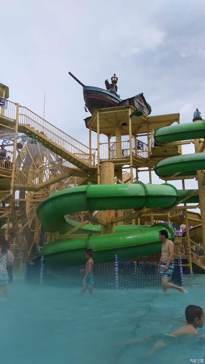 清凉一夏长江水世界逸游