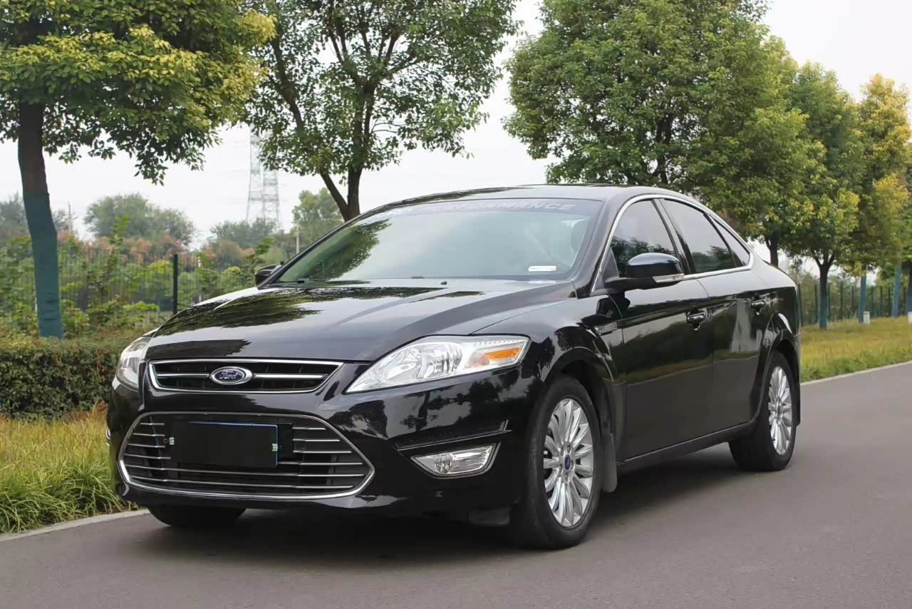 0t蒙迪欧致胜自动档高配版,外观大气!