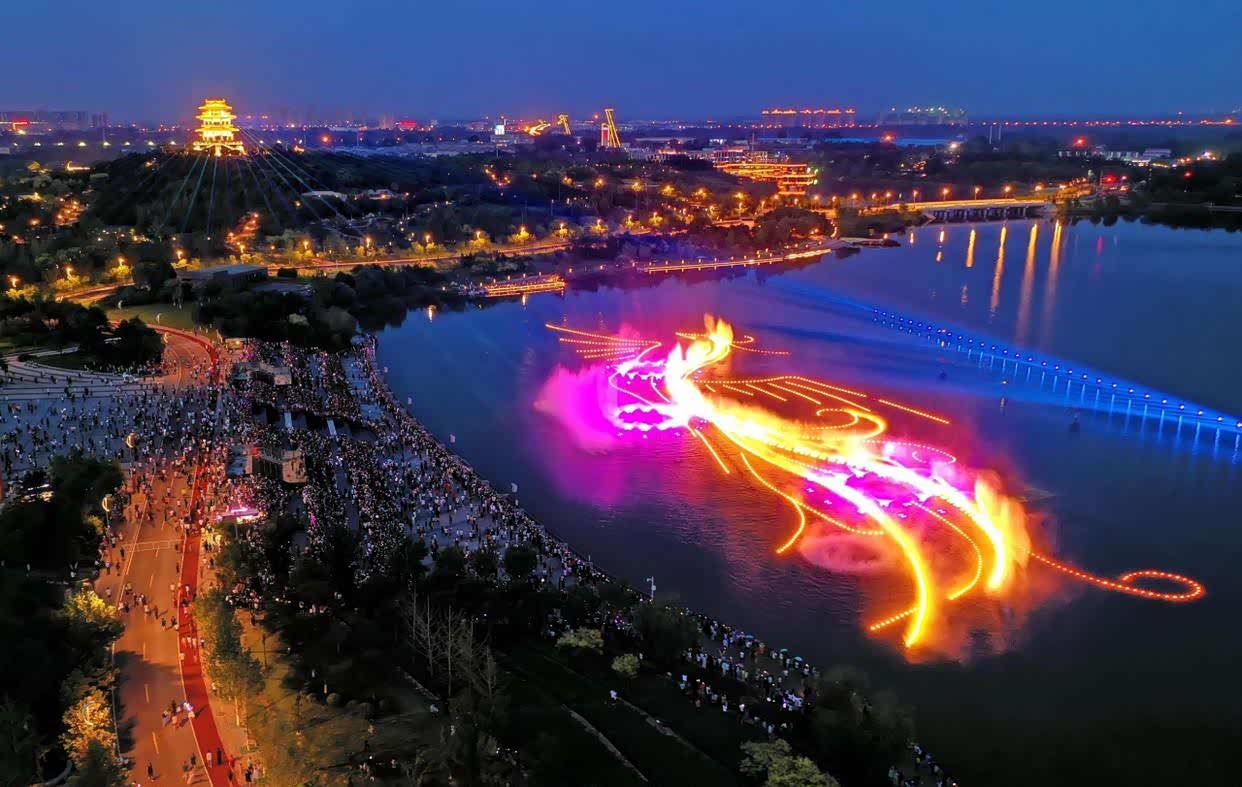 南有杭州西湖,北有唐山南湖