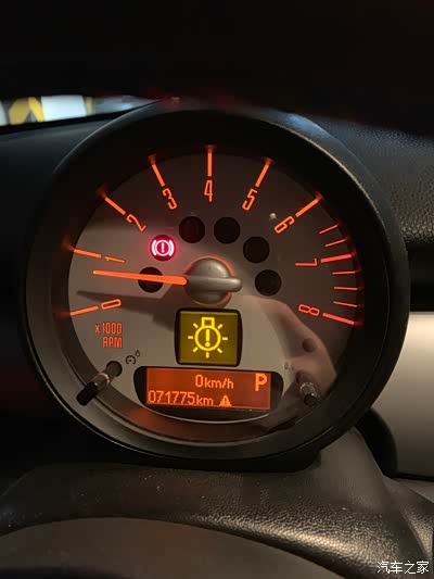 mini r56 更换刹车灯