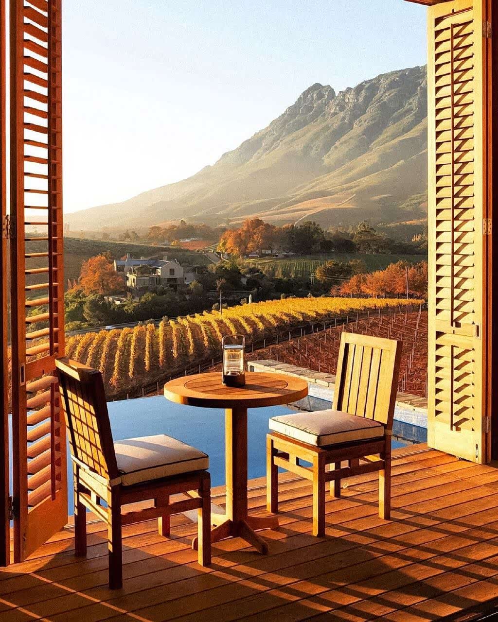 清晨醒来,一切都是那么惬意,生活很美好!