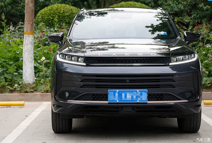 提车一年行驶6500km聊聊我这台星途lx凡尔赛版