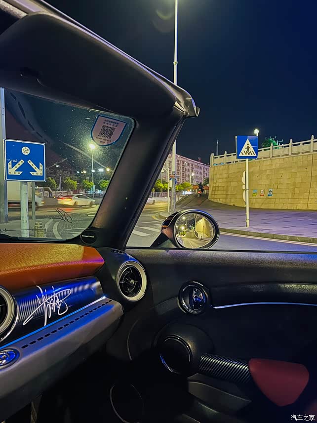 minir57敞篷有点合适夏天晚上溜车